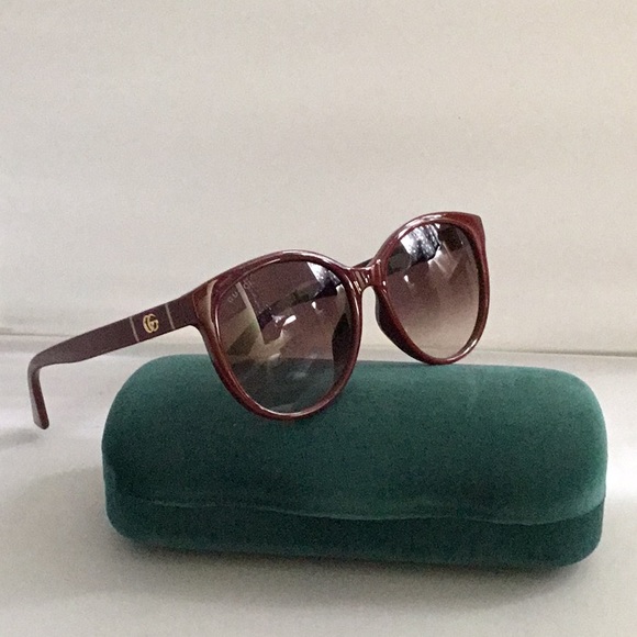 GUCCI SUNGLASSES FOR LADIES. - Picture 8 of 11